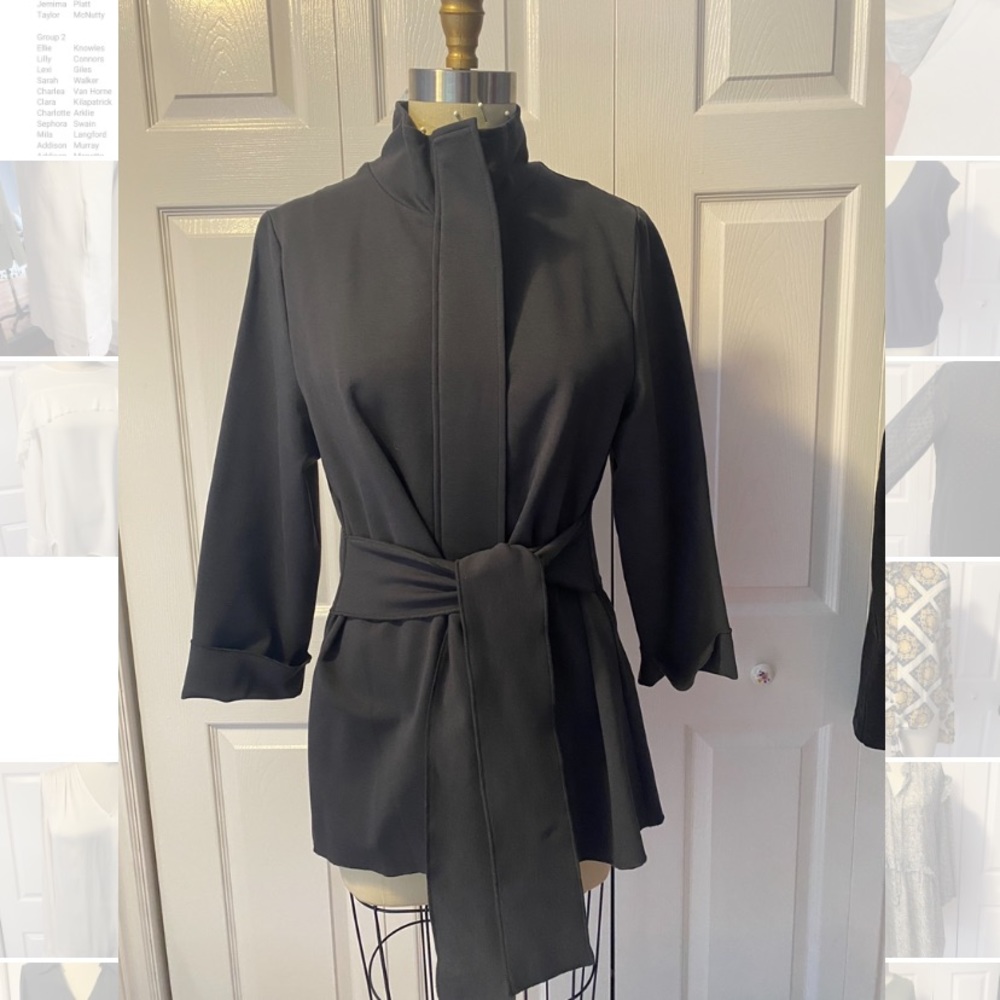 Blazer/coat hybrid! Zipper enclosure, tie belt, raw hem.